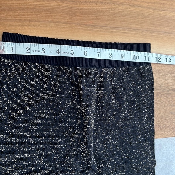 NWOT Forever 21 Leggings. Size M/L. - Picture 4 of 5